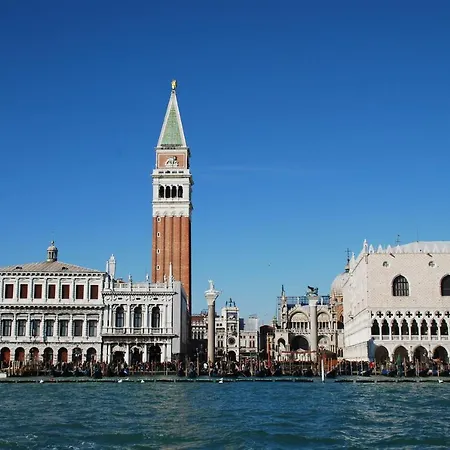 Apartman Canal Tron *