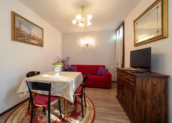 Apartman Canal Tron